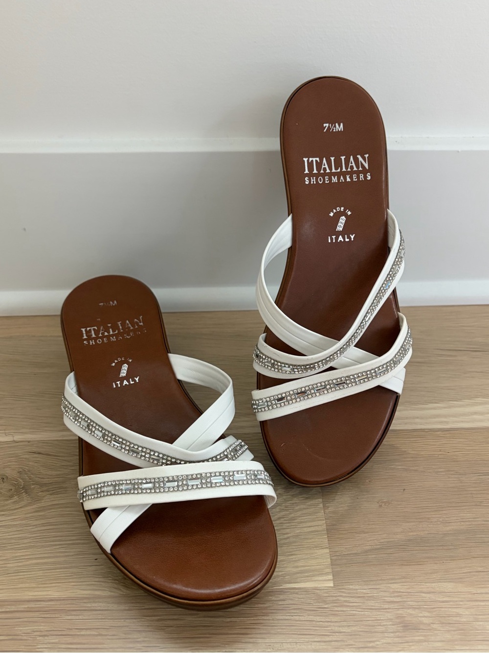 Italian Shoemakers White Rhinestone Cross-Strap Slide Sandals 7.5